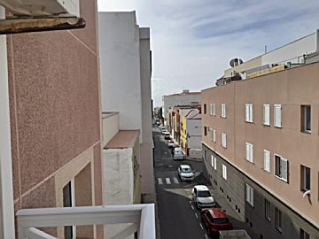 Foto Venta de piso con terraza en Vecindario-San Pedro Mártir-El Doctoral (Santa Lucía de Tirajana), Paredilla